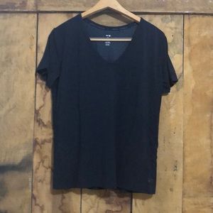 Black Under Armour Soft Tee